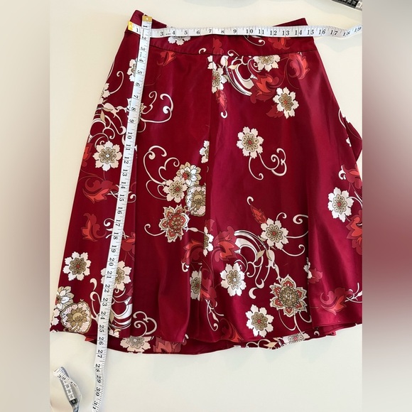 Ann Taylor Burgundy Floral A-Line Skirt - Picture 9 of 9
